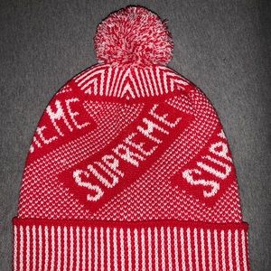 Supreme Banner Beanie